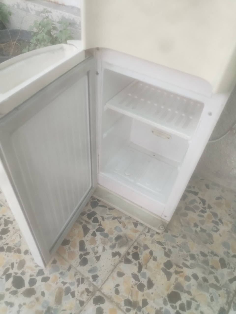 للبيع نظيف كلش وشغال
٥٠ الف

مكان بغداد الشعب
***********
