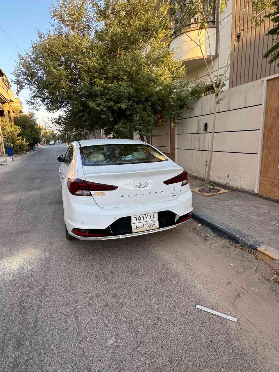 السلام عليكم اخوان النترا خليجي 2020 مكينه 2000 المرغوبه السياره مكينه كير تخم تاير تبريد كله كفاله لا كير مفتوح ولا مكينه  البدي كفاله ما عدا ضربه بصندوك حار شبرين السياره ماشيه كلش كلش قليل 95 الف والسونار مال السياره موجود
وبلعافيه على الي ياخذها مكان السياره البصرة  الجبيله 
للتواصل : *********** البصرة, العراق
