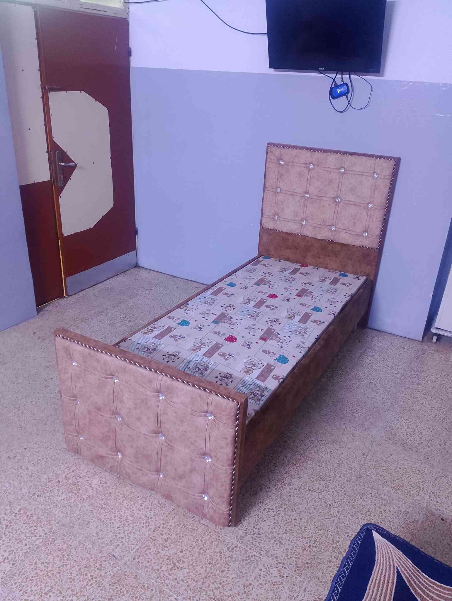 للبيع تخت مال نفر اخو الجديد شرط فصال حديث خشب عراقي شغل توصي ثقيل شرط الاسفل ابلوك 8 ملم 6 رجلين الطول 210 العرض 92 الارتفاع 40 العنوان جانب الايمن يرموك الثانية
السعر 120 الف وبي مجال للطيبين 😊 شراي اتصل ***********
للبيع تخت مال نفر اخو الجديد شرط فصال حديث خشب عراقي شغل توصي ثقيل شرط الاسفل ابلوك 8 ملم 6 رجلين الطول 210 العرض 92 الارتفاع 40 العنوان جانب الايمن يرموك الثانية
