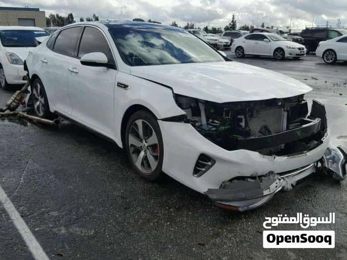 اوبتيما 2016  وارد امريكي 

السعر 120 ورقة بيها مجال بسيط 

فول مواصفات 1/1GT 

لون ابيض صدفي، سقف اسود
الحادث مال امريكا مرفقة الصورة 

حجم المكينة 2000 تيربو 

گير ومكينة مكفولات

ثلث وضعيات قيادة

يدات نيكل

بصمة تشغيل + بصمة ابواب

سقف بانوراما للأخير، اسود

كشن كهرباء + تحكم اوتو + خزن ميموري

شفتات ستيرن

فول تحكم ستيرن

مرآة وسطية متحسسة للضوء
مري شفط + اشاير بالمري

حاجب Led زينون

قطعتين تبريد

شاشة كبيرة مع كاميرا اصلية وكالة

حساسات، خلفي جانبي 
سبرير شركة 

اغراض الشركة والكتلوك موجودات

ماشيه 110 الف كيلو مايل 

رقم بغداد  سنوية بأسمي احولك ثاني يوم

سنوية السيارة لـ 2028  والهزة باقيلها 4 شهور
تخم تاير

السيارة جديده بمعنى الكلمة ومابيها نقص برغي

مكان السيارة بغداد نفق الشرطة 

للأتصال فقط /***********

