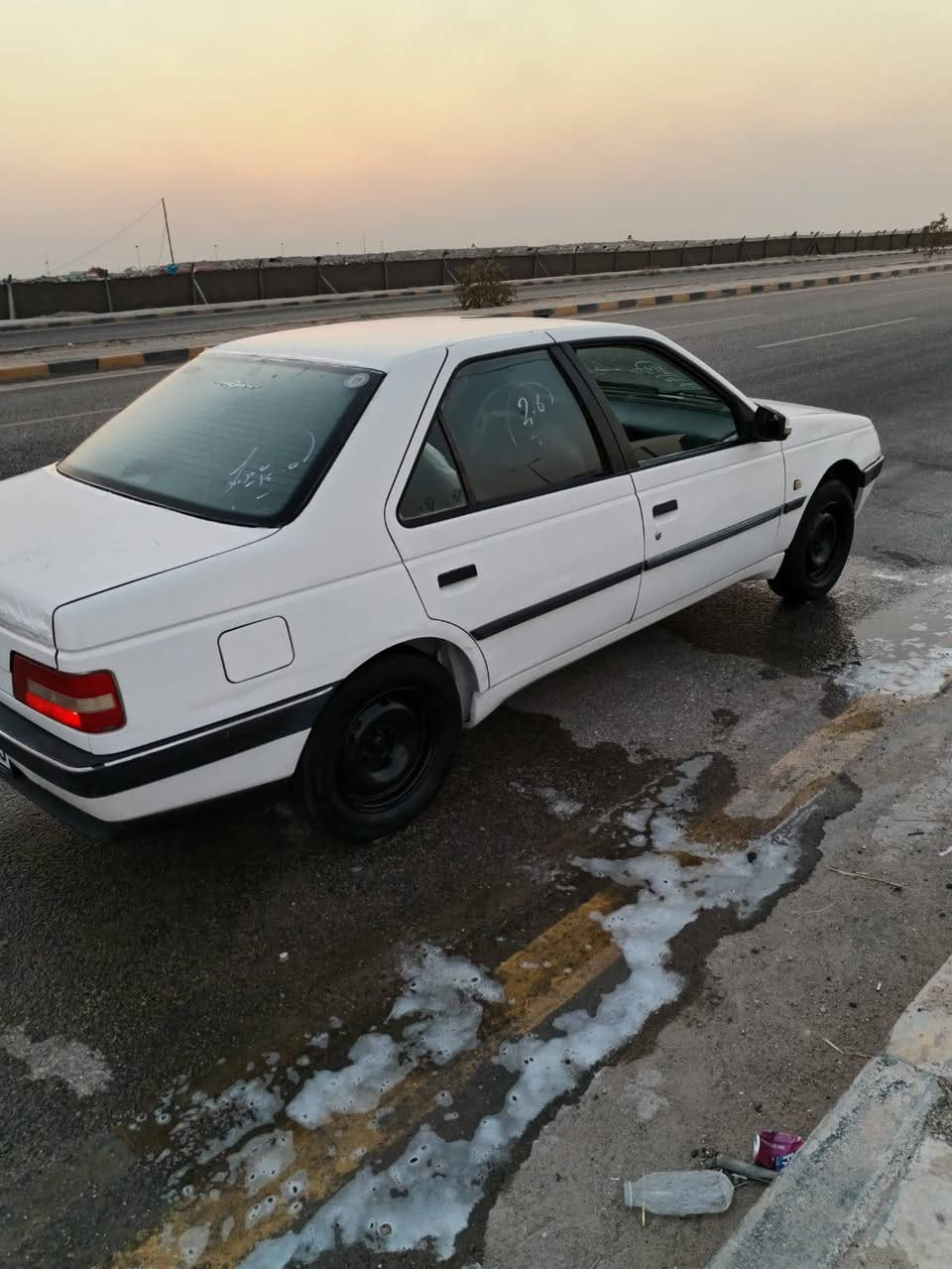 بيجو 405 مديل 12 بيها بنديد مبندل وجاملغ ايمن كير ومحرك عل فحص تخم تاير جديد مكان نجف سنويه 2027 سياره بسمي بيع مستعجل سعر38 وبيها مجال بصيط للستفسار الاتصال بلرقم ***********.
