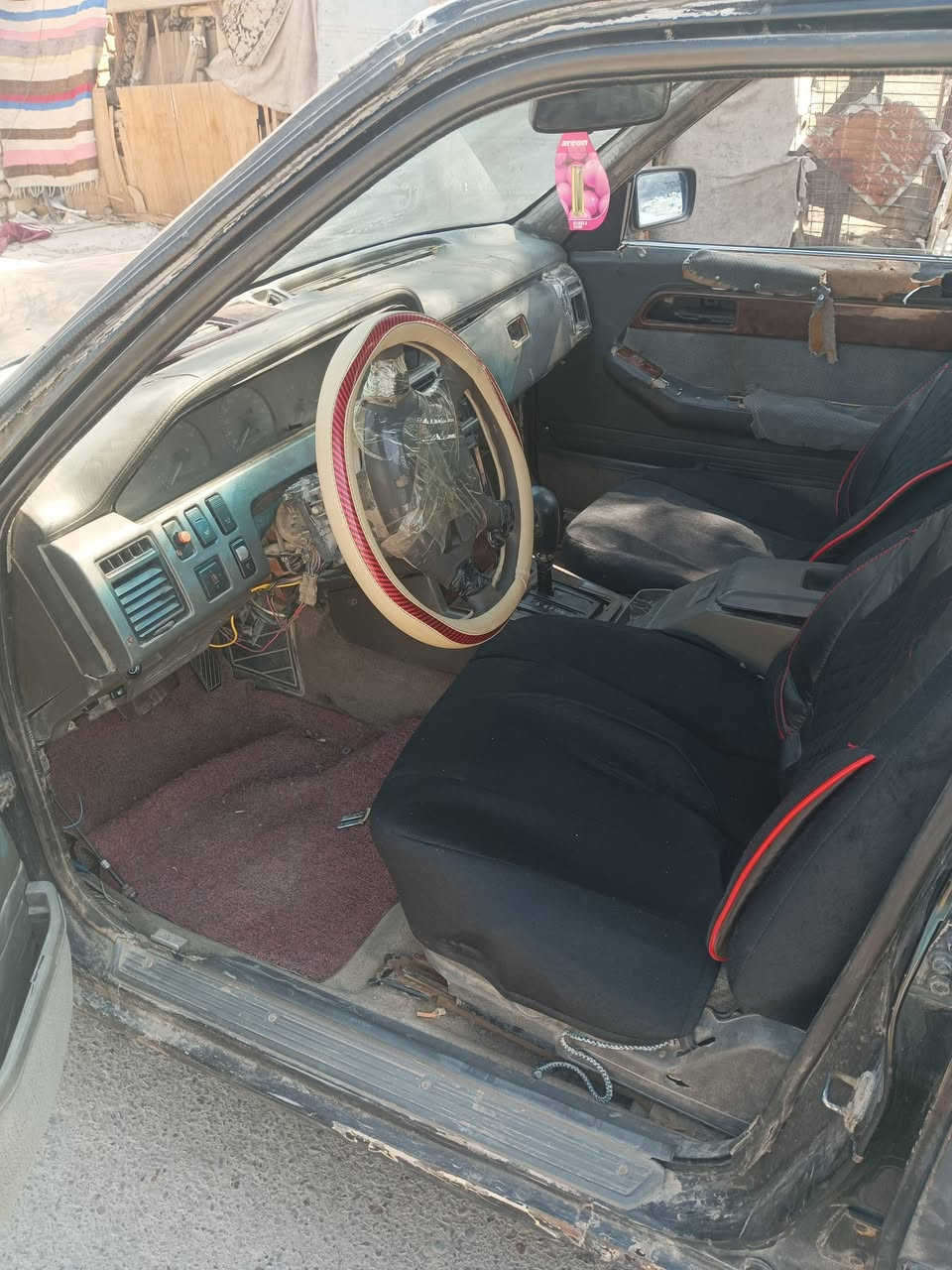 بونتيشه اوتماتيك 95خيط بسيط تبخير صدر خالقي محتاجه جام سائق وصدر محتاجه صبغ داير الون اسود رقم صلاح دين شرط تحويل ***********
