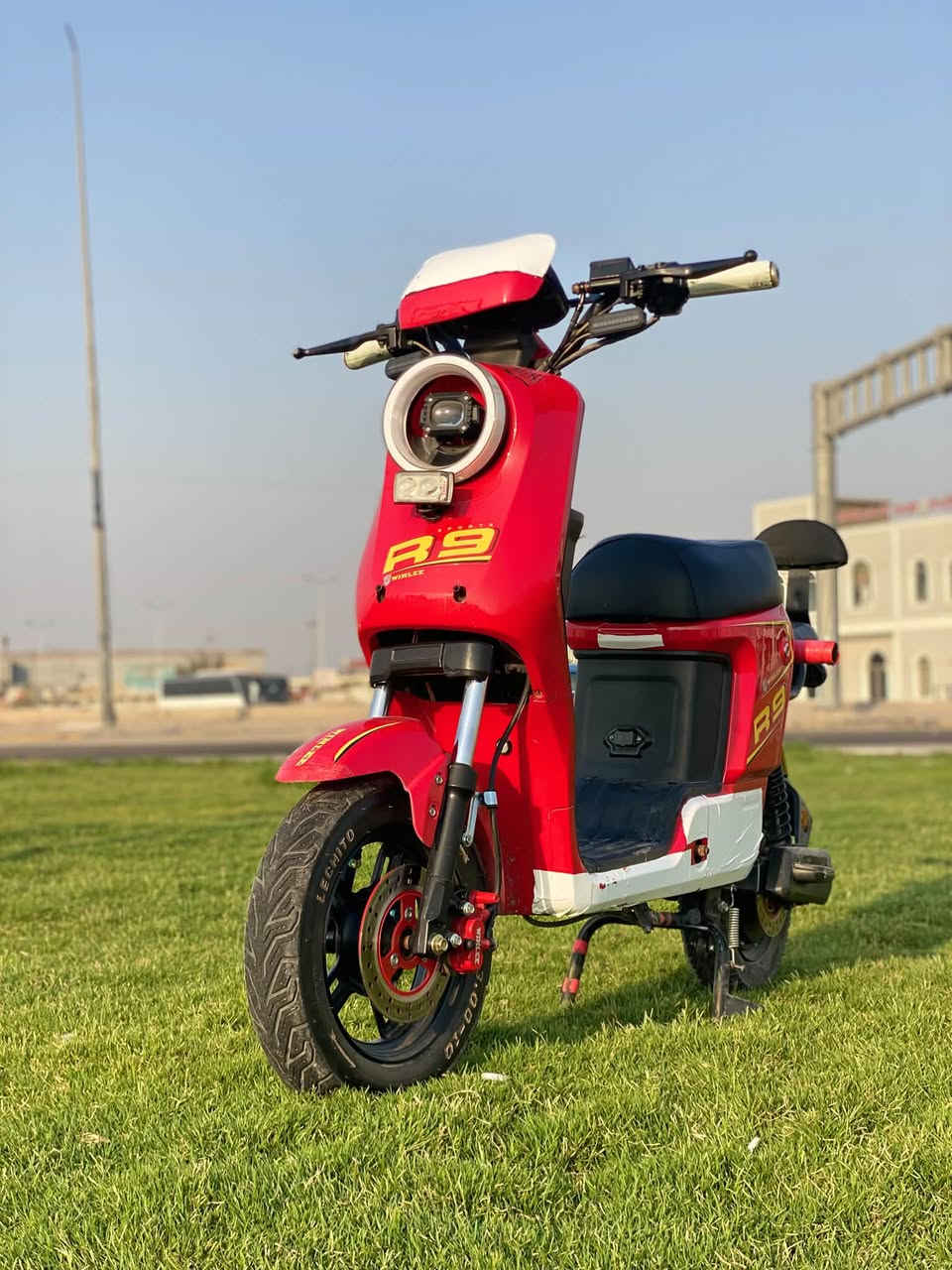 R9 • موديل ٢٦ • ٦ بطاريات ٣٢ أمبير