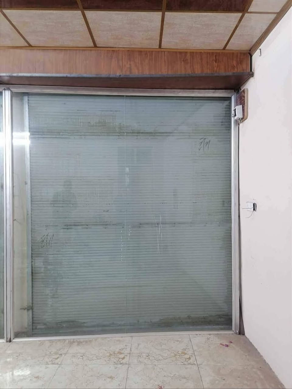 جام خانة العرض ٢٤٠ والثانية كذلك ٢٤٠
الطول ٢٦٠
للاستفسار الاتصال على الرقم  السعر ٣٥٠ الف
***********
