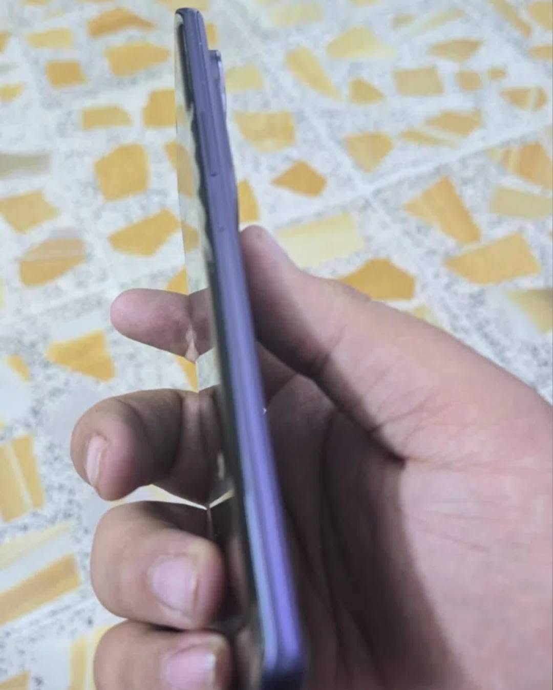فيفو في ٤٠ • ١٢٨ • تسجيل مكالمات