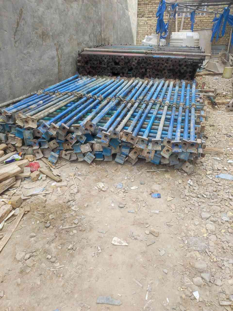 السلام عليكم جكات للبيع حاضن سن خشن الوزن الثقيل نظيفات حيل العدد ١٧٧ جك العنوان بابل المركز رقم الهاتف ***********
