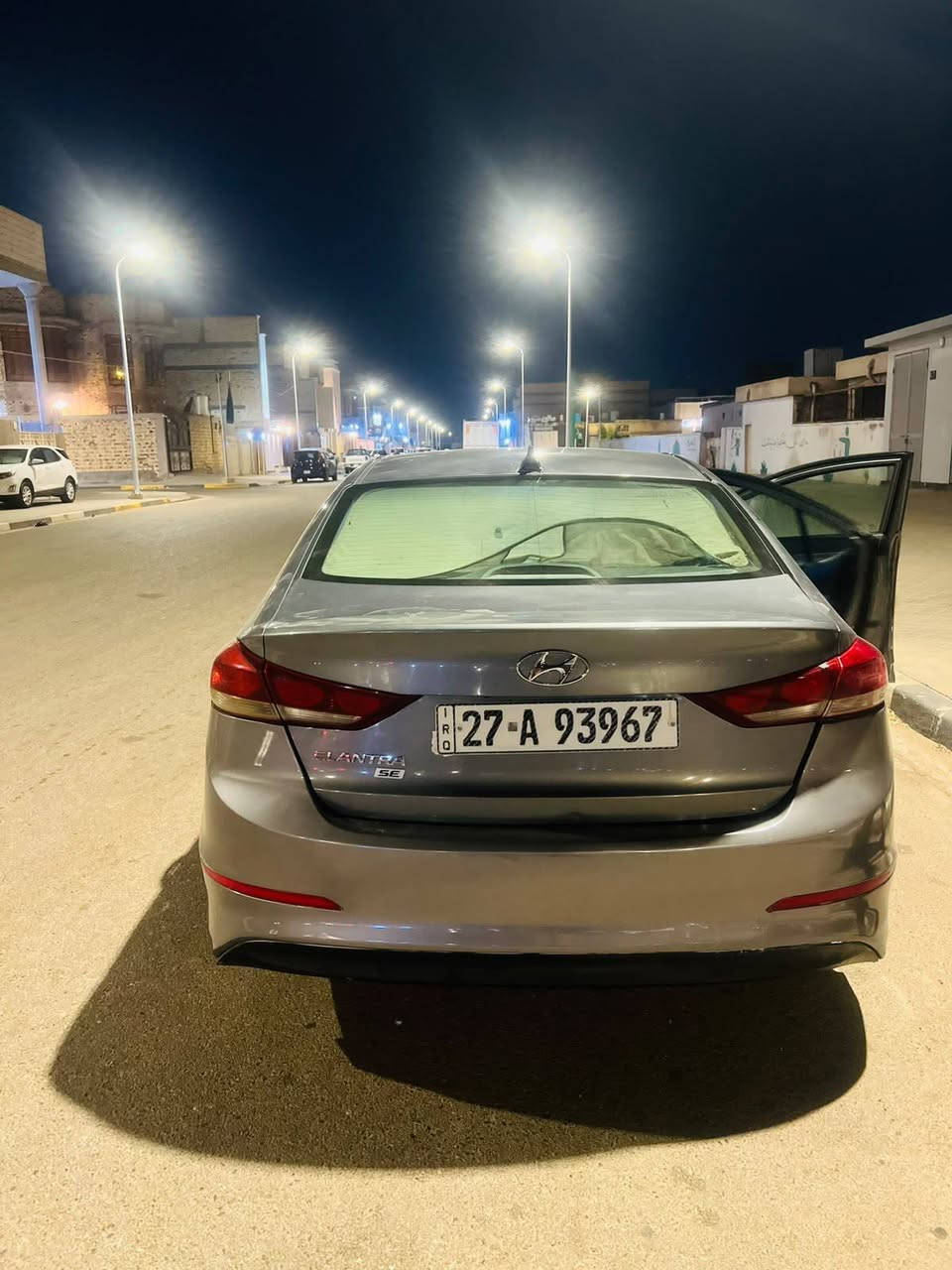الانترا موديل17 ورد امريكي
ضربتهه بارد باب السايق نفسه مصلح
مكينه 2000 
تبريد حداد سياره جاهزه من كلشي 
العنون البصره
السعر 110 رقم الموبايل ***********
