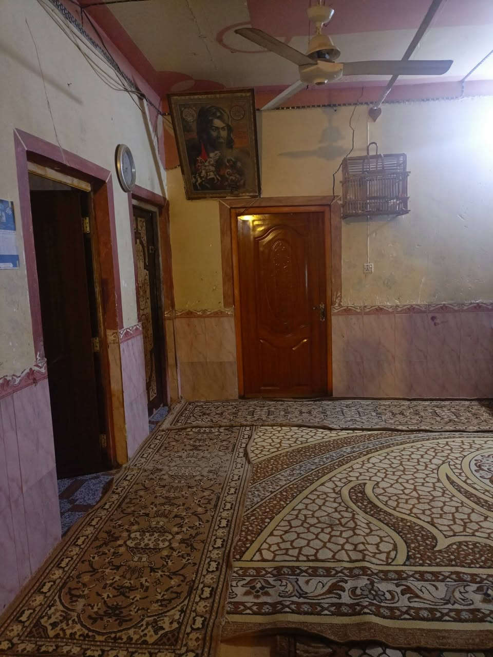 سلام عليكم دار لبيع محله الصابئة مساحه 200متر
يتكون ثلاث غرف+مطبخ خارجي+صحيات داخلية وخارجية+دوانيه خارجية+إستقبال استفسار عل رقم 
***********
