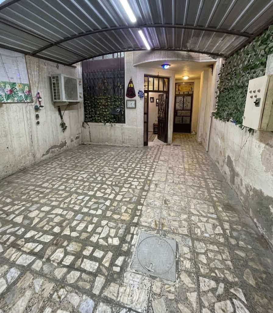 للبيع بيت سكني بمساحة 125م² 🏠
📐 الواجهة 5م × العمق 25م

🛏️ يتكون من 4 غرف نوم، منها غرفتان سويت مع حمام وتواليت.

🍳 مطبخ حار + مطبخ بارد

🌿 تَرَك

🚗 يحتوي على كراج/موقف سيارة

📍 موقع بغداد الجديدة قرب مصرف الرشيد ومستشفى العلماء

للاستفسار والتواصل واتساب :

***********
