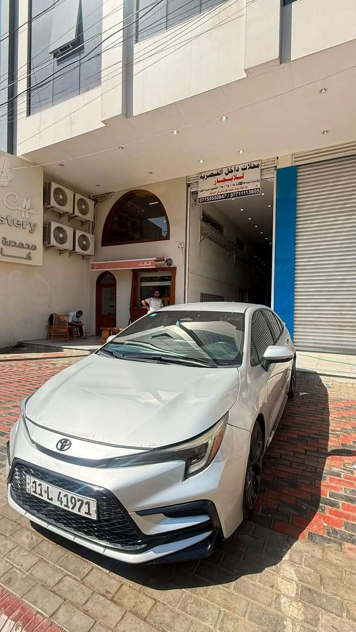السلام عليكم 
تويوتا كورلا فئة se بلاك ادشن 2023 
امريكية 
ماشية 22 الف مايل وقابل للزيادة
محرك 2000 gdi 
مواصفات الse المعروفة نص فول 
بصمة
شاشة وسطية 
هاند بريك بصمة 
اوتو هولد بريك
مثبت سرعة 
رادار امامي وتحديد مسار 
تحكم ستيرن جهتين
حادثها موضح بالصور والملاحظات الي بيها حالياً موضحة بالصور كذلك
سيارة جاهزة مناقصها شي 
رقم بغداد 
السعر 163 ورقة 
مكاني بغداد 
***********
***********
