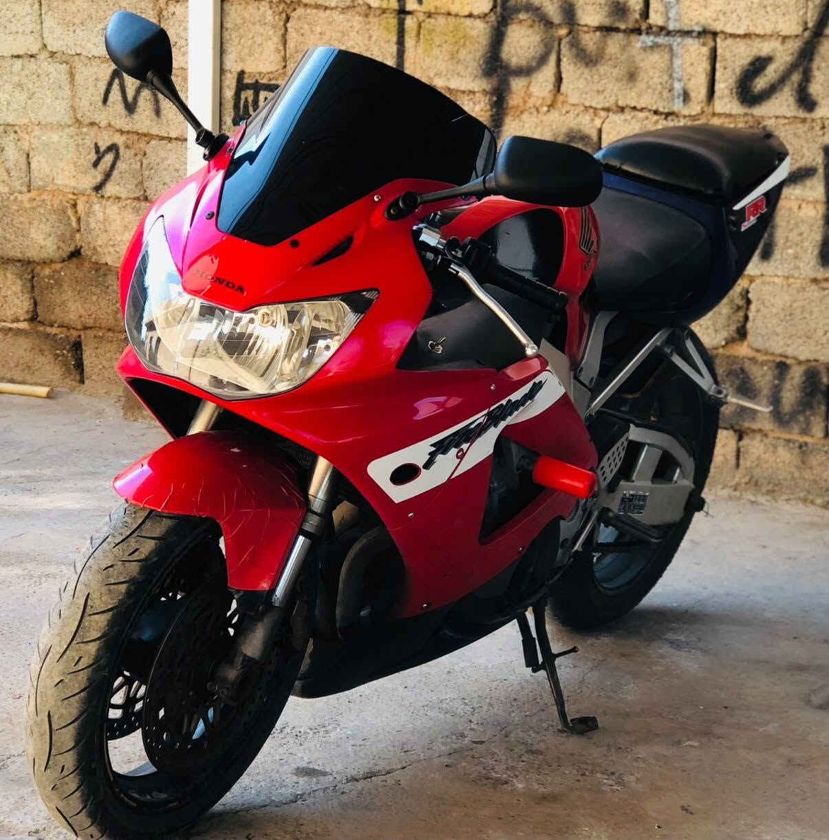 دراجة honda cbr 929 دراجة مكفوله كفاله عامة مكان صلاح الدين قضاء بلد
*********** سعرها 23 وبيها مجال شي بسيط
