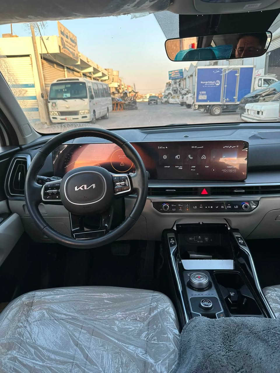 5:46
رسالة جديدة
إلى:
سلام عليكم. سورنتو مديل 2024
خليجيه رقم اربيل السياره فول
باني رامه اربع كامرات كسنات تادفه او تبريد السياره. بيها جاملغ. او بنيد مبدل فقط بارد جاملغ ايمن. او باب لخلفي حتاجله. صبغ سابقن. كفاله
***********
+
