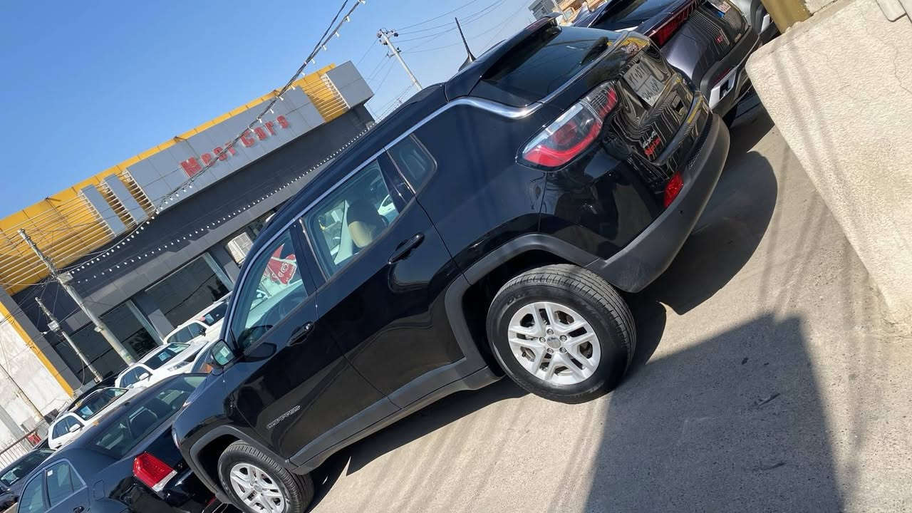 جێب کۆمپاس مۆدێل 2019  دەبل اکسل 60 هزار کلم حقیقی ڕۆیشتیە ناو زەرد سفری شەریکەیە دەعامیشی بۆیاغی نیە سەنەوی تاوەکو 2031 تازەیە ڕەقەم مۆبایل *********** كويسينجاك, أربيل
