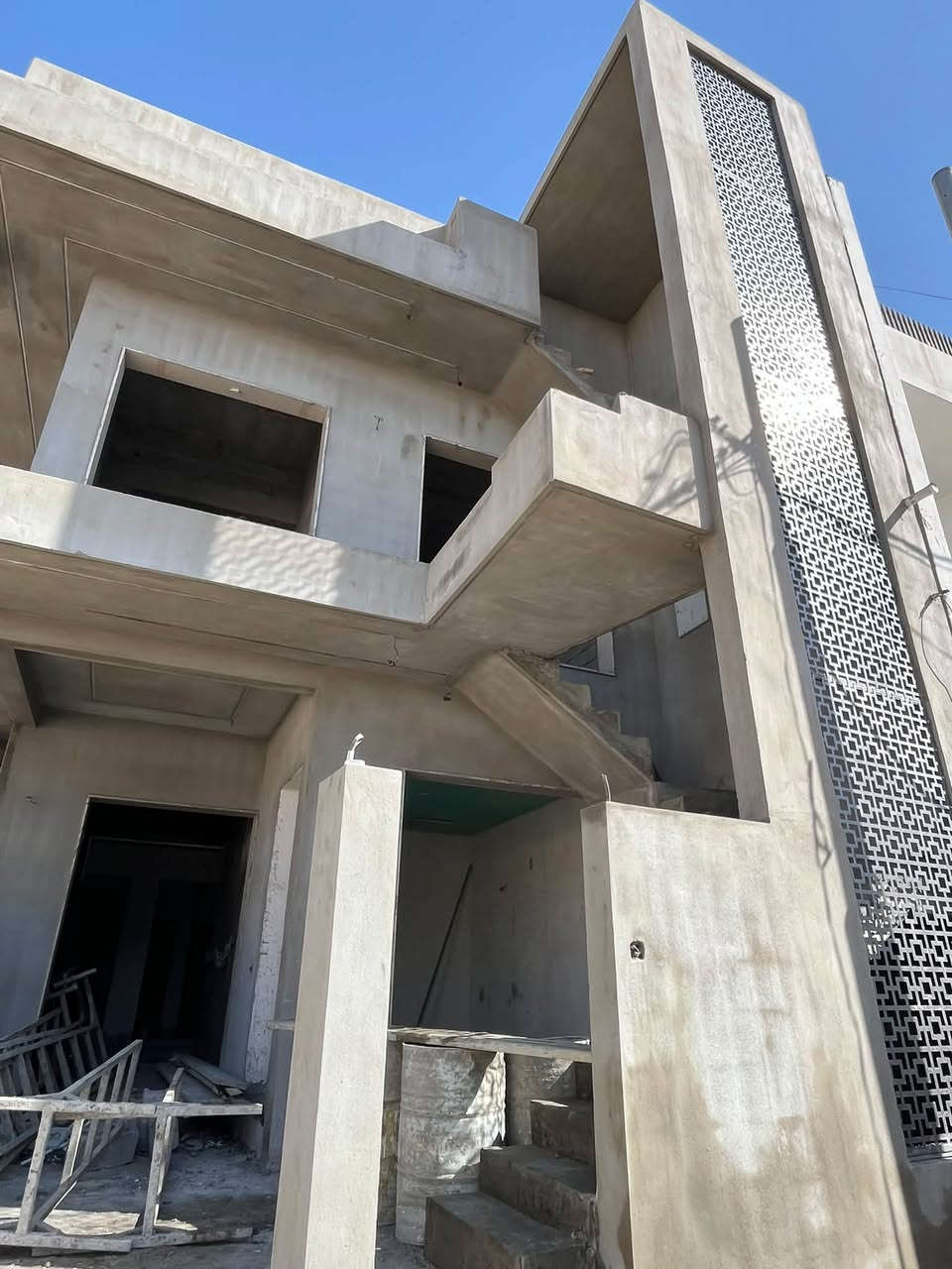 سلام عليكم اصطه لبخ متفرغ شقل فوگ الدرجه أوله  للستفسار ‭***********‬
