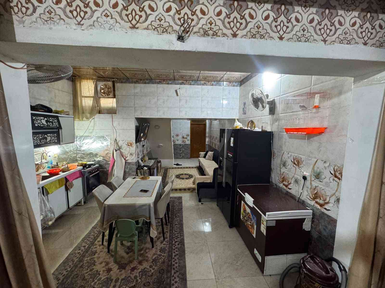 رهن 100 متر شارع المجمعات قرب مول بغداد سعر الرهن 23 مليون (الكرار)***********
