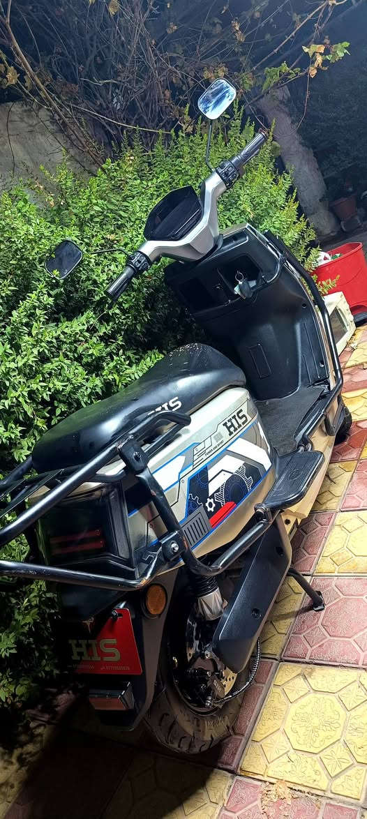 ماطور اي جي ايس 
ماطور نضيف مال شغل 
بطاريات شرط 
دبل اسويج صندوك خلفي مجود
السعر 525 وبي مجال 
***********
