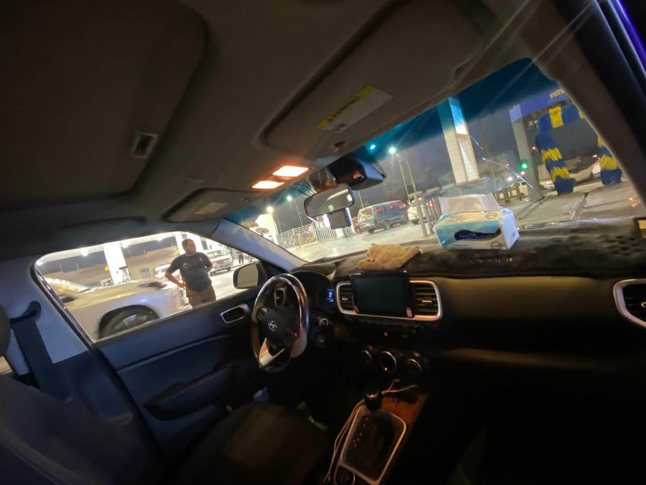 السلام عليكم 
للبيع هوندا فينو موديل ٢٠٢٢
فول مواصفات SEL
من عدى البصمه 
فتحه سقف 
تحكم جهتين 
رادار جانبي 
نقطه عمياء 
حساس امامي خلفي 
داخل مخمل 
كاعيه مدوشمه جلد 
توقف ذاتي  مانع تصادم
تحديد مسار 
مانع انزلاق
شاشة اعطال 
شاشة اوتو كار بلي لمس
محرك 1600 دبل نوزل يعني 8 نوزل مكفول
كير Atالمرغوب
السعر ١١٥ وبيه مجال قليل 
رقم اربيل تحويل مباشرباسم المشتري 
العنوان بغداد البياع
الاستفسار ***********
