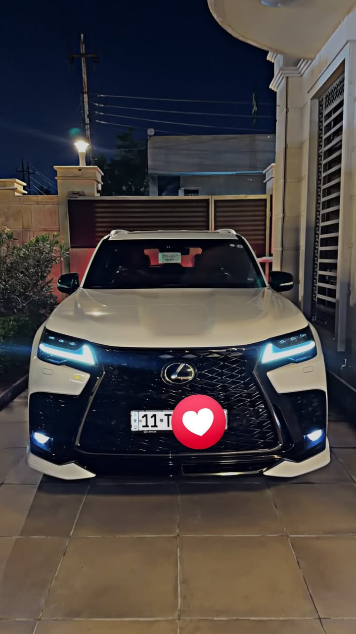 السلام عليكم
‭‬ 🚙🔥 لكزس LX700h 2025 F Sport – وكالة SAS 🔥

قمة الفخامة اليابانية بأداء هايبرد قوي وتصميم رياضي مميز 👑✨

✅ موديل 2025
✅ فئة F1 Sport فول مواصفات
✅ LX700h
✅ وكالة SAS
✅ ماشية فقط 7000 كم
✅ مكفولة كفالة عامة
✅ حالة ممتازة وقريبة جداً للوكالة
✅ جاهزة للتسليم الفوري
رقم بغداد مميز تباع مع الرقم عادي أو مميز حسب الاتفاق 

✨ سيارة تجمع بين الفخامة، القوة، التكنولوجيا، والاعتمادية المعروفة من لكزس.

عنوان السياره بغداد زيونه 
للاستفسار اتصل
***********
🔥 LX700h F Sport 2025 بعداد قليل وكفالة عامة… فرصة مميزة لا تفوتها!
