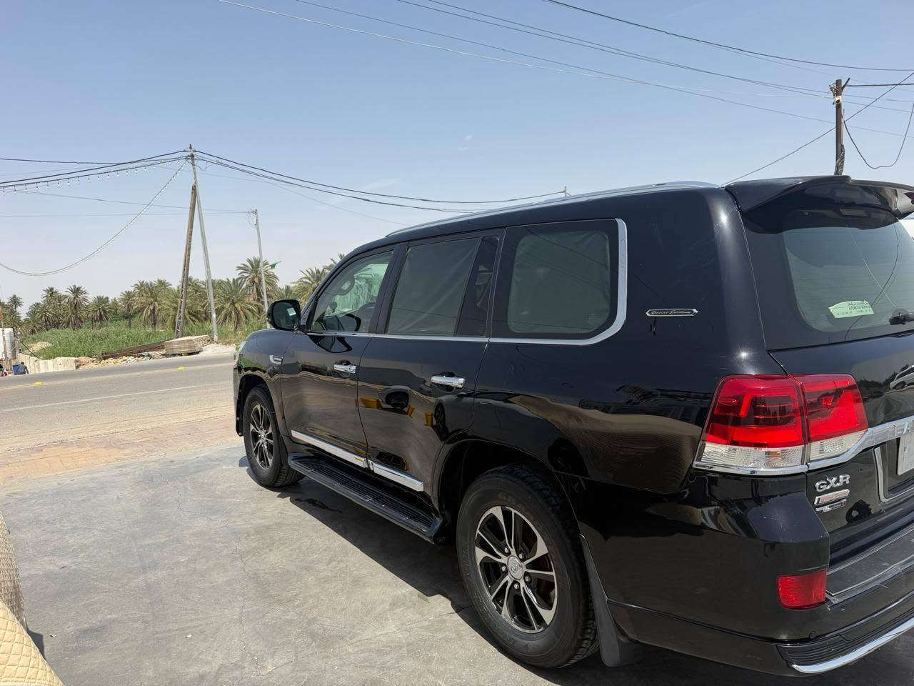 لاندكروز مديل ١٦ رقم بغداد البيع ***********،،،***********

