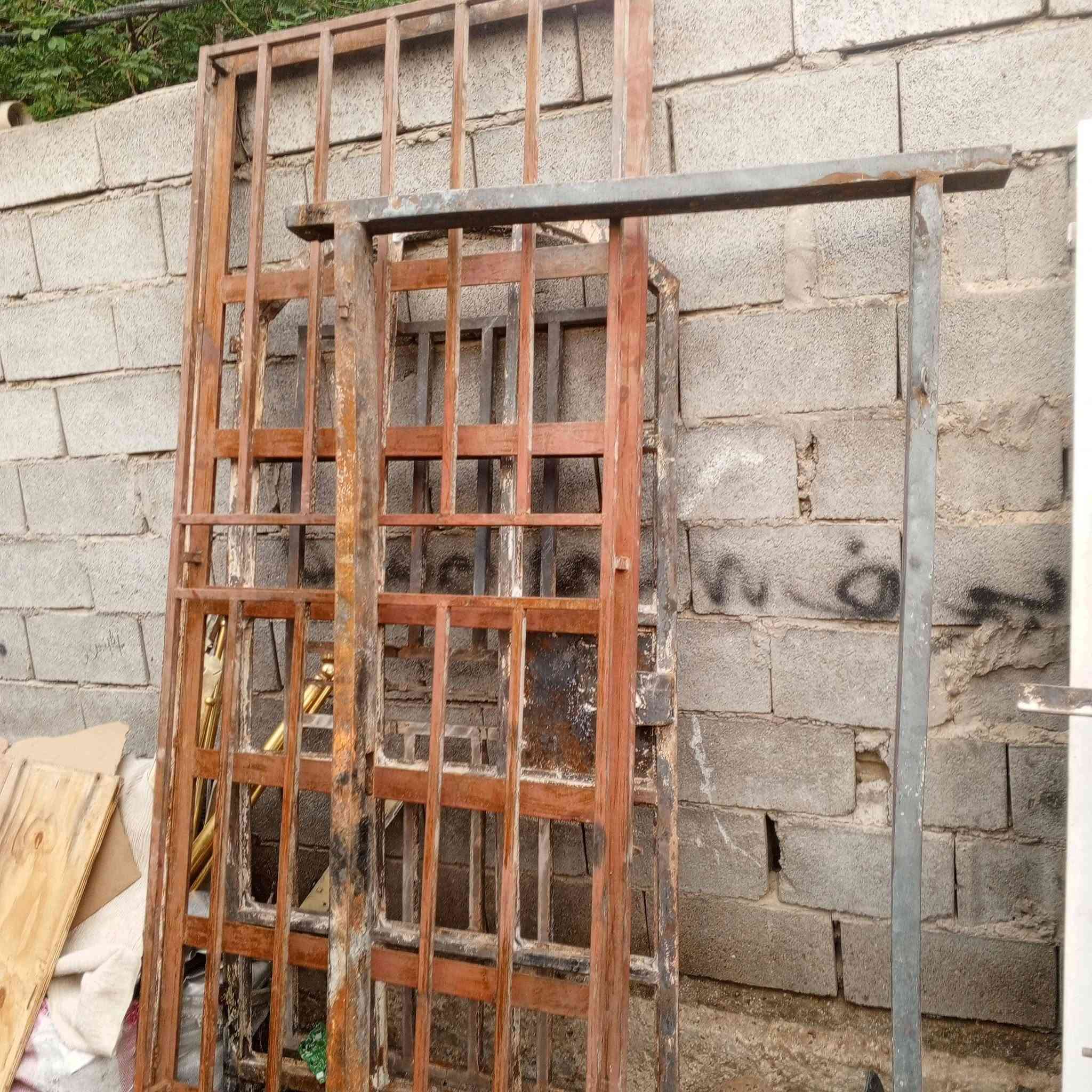 بيبان للبيع
