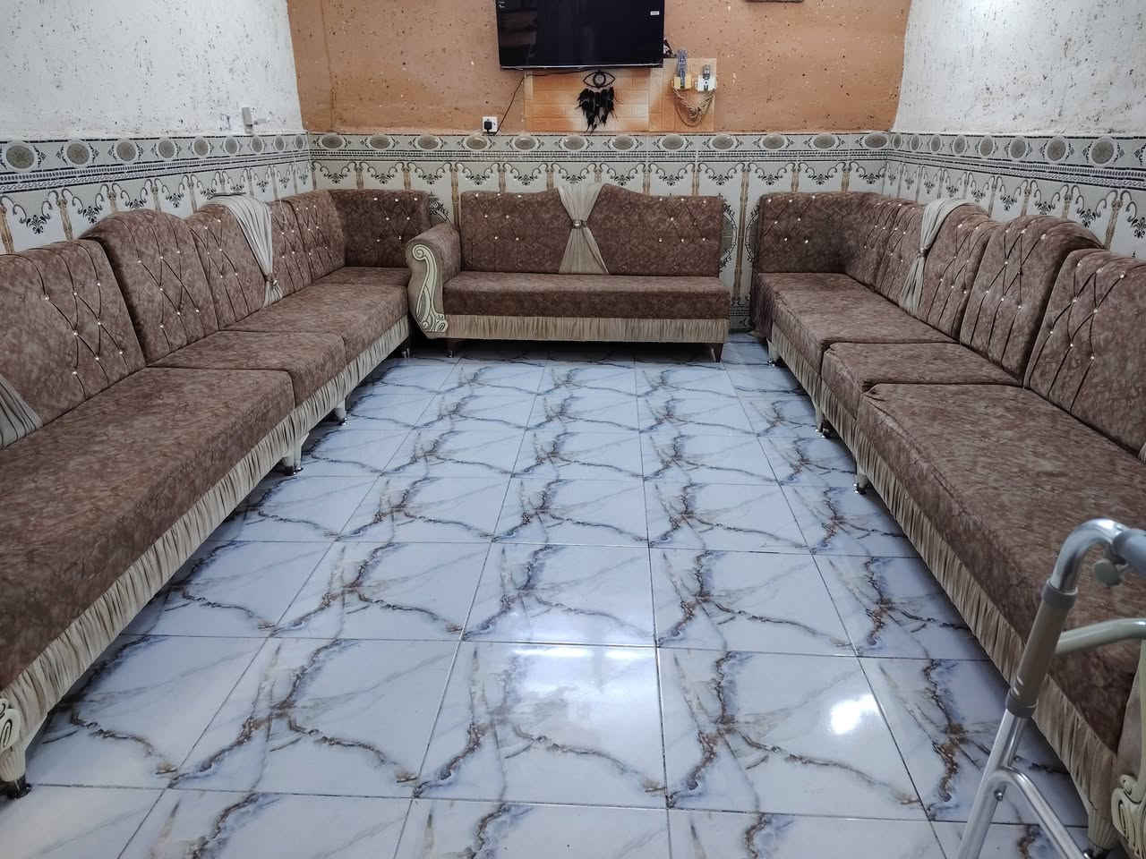 تخم للبيع نضيف درجه أوله 20 نفرر السعر 400 قفل رقم***********
