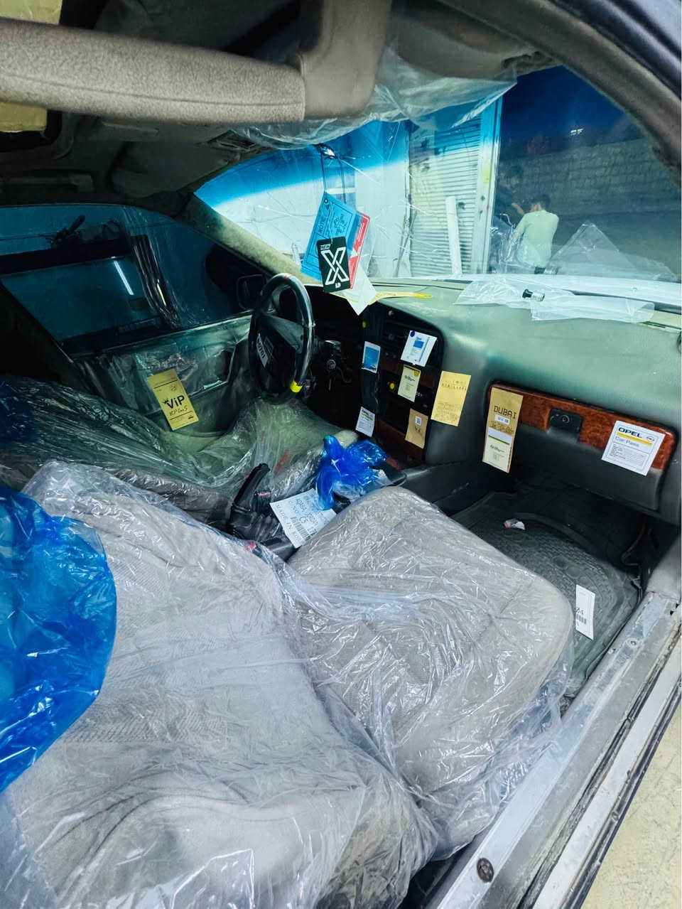 لەسەر ئیزنی کاکی ادمین فڕۆشتنی خیرا( 21  وەڕەقە😱😱)خوار هەموو بازاڕ بارەی یەک حلوج )ئۆبڵ ئامۆیگا  مۆدیل (1992  ) مەکینەی 20 ئفلۆ کەبس گێڕو مەکینە ئەکسل  بەشەرتتتت  سەیارەکە ئاڕم بلاستیک سلێمانیە ئاڕموو ئەوەلیات بەشەرت تازە کورە کراوە 🧿 یەک قرجی بێ شەوەی هەیە  هەر شیانی باس کردن نیە  (4)تایەوە ویلی   بیلادی 5 بەڕ بە 200 دۆلارە نوێ بۆ بەستاوە  خایسی نیە کارەبای هەموو بەشەرت سلایتە لایت زینۆ ناو داخیلی وەکک دەقی شەریکە ماوە 📦😴📦 خایسی نیە   تەنجیل 4 سماحە هۆڕن گەرمی  ناو گێج  هەمووی ئیشدەکات زۆر زۆر تندوو تۆڵە بۆزانیاری زیاتر بێوەندیم بێوەبکەن  (*********** ) ناو نیشان کۆیە كويسينجاك, أربيل
