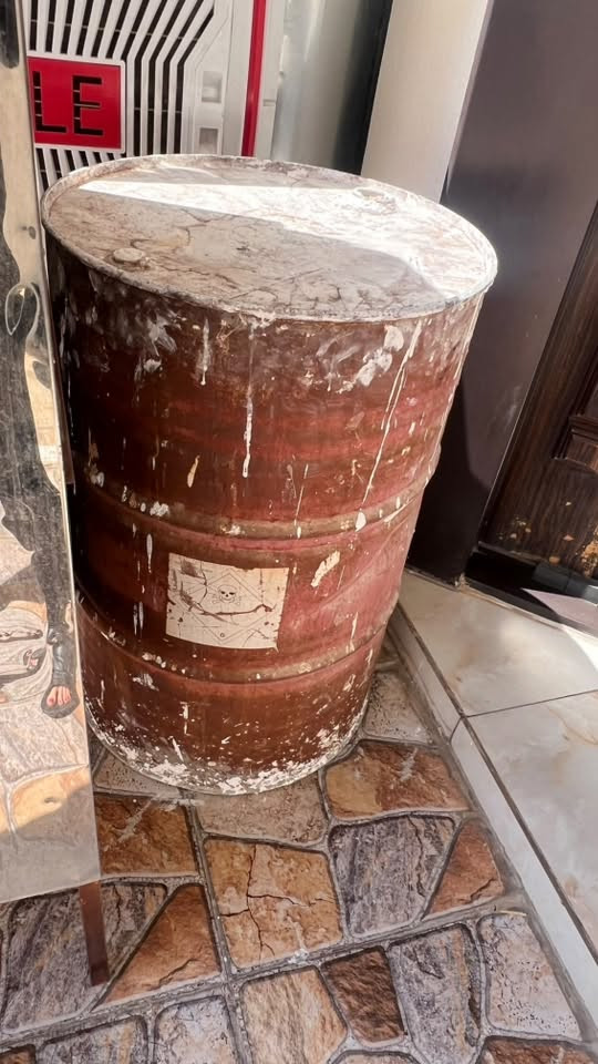 مبردة ماطور بلادي ما مفتوح واتر بامب بلادي غطاس ما مفتوح هو و تانكي نفط حديد بسعر65 وبي مجال للاستفسار الرقم ***********
