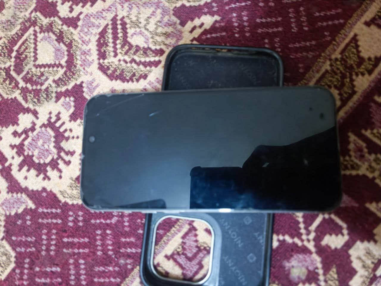 سلام عليكم
ايفون15برو ماكس شرق اوسط
ذاكره256
شخط مابي 
بطاريه85
مكاني نجف
رقمي***********وتساب او خاص فقط
اسعر1050وبي مجال+يرهم مراوسه ب16مع الفرق
