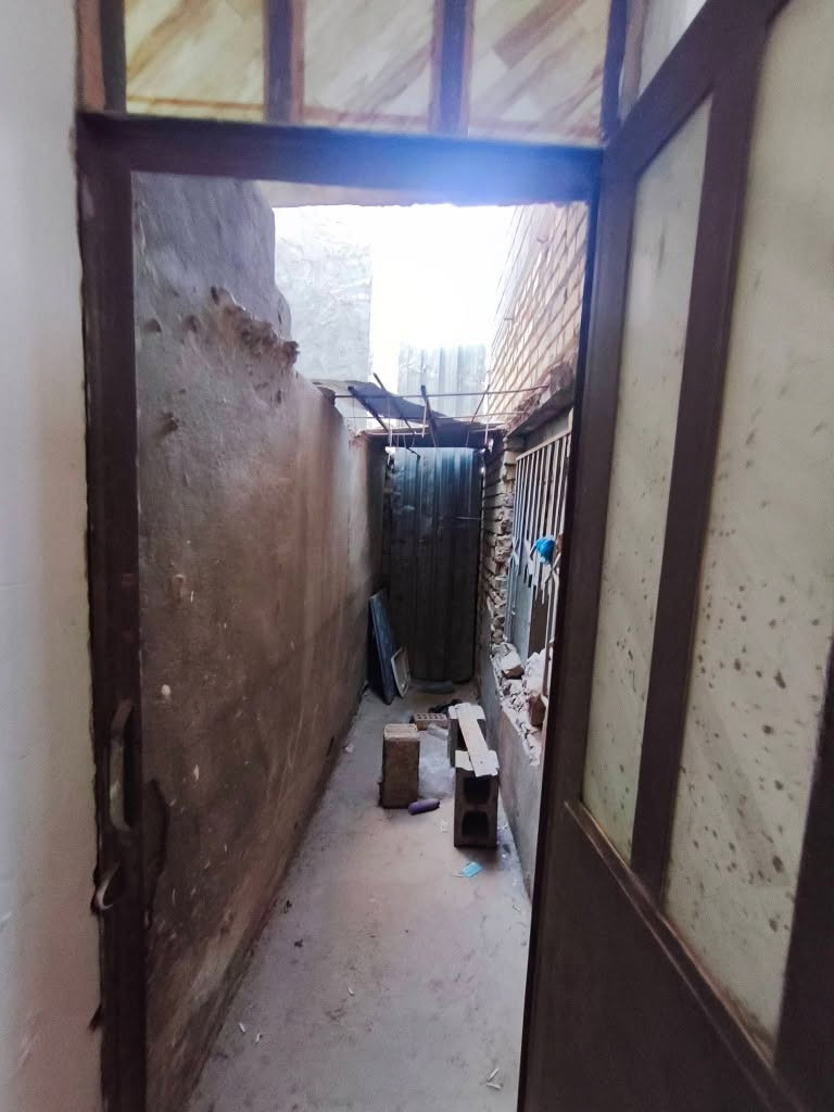 [[بسم الله الرحمن الرحيم]]
    🏡     🏘      🏚 

#يوجد_مشتمل_طابق_ونص_للبيع 

#العنوان  الفلوجة 
#منطقة حي الشهداء مقاطعة لـ 7 الاف قرب جامع المرسلين

✅ المساحة :  125م  
🏞️ الوجة : 6م وربع 
✅ نزال : 20م

غرف2
استقبال 
صالة 
مناور 
مطبخ
صحيات 
الارضية كاشي + صب
  
                       #بناء 🧱 : طابوك
      
          #شارع 🏞️⬆️⬆️ : 12م  كامل الخدمات  

  #السعر_محدد_من_قبل_البائع 
           
        ⚖️⚖️   نوع الملك : طابو صرف تحويل مباشر  🏙 
        
            #سعر💸 : 65 مليون وبي مجال قليل
__________________________________

للأستفسار⛔🖲️ : مراجعة 
🥇#مكتب_الدوحه_للعقار 🥇
العنوان شارع المنجزات قرب مجمع أحمد عريبي حي نزال 🚗🚖
__________________________________

#ملاحظة//📋📑 اذا لديك عقار تريد تعرضة للبيع او تريد تشتري عقار قم بمراسلة الصفحة او اتصال على لارقام الموجودة+ واتساب
            
         #للأتصال_او_واتساب 📞  ***********
        #للأتصال_كورك.          📞  ***********

#بيع_وشراء_الدور_السكنية_والزراعية_العقارات_في_مدينة_الفلوجة #مكتب_الدوحه_للعقار_بيع_وشراء_العقارات_بسعر_مناسب
#عقارات_الانبار_الفلوجة
