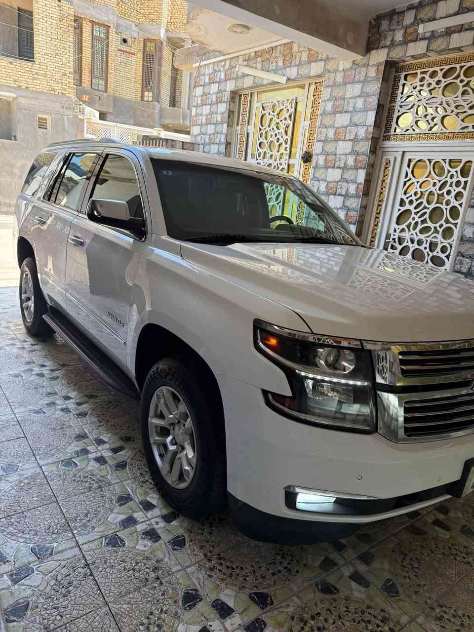 السلام عليكم للبيع تاهو موديل 2018 خليجي وكاله المنصور كفاله عامه حتى دعاميات رقم بغداد بغداد بسمي شخصيآ موصفات LS  بصمه تشغيل  ستيرن كهرباء ماشيه 122 كم سياره جديده وجاهزه مابيه نقص مكان السياره ذي قار الشطره السعر 322 ورقه وبيه مجال قليل للاستفسار ***********
