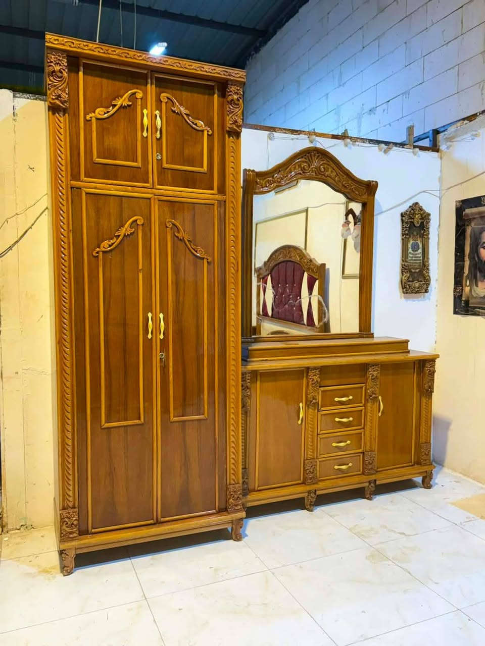 خزائن • بدون تفاصيل