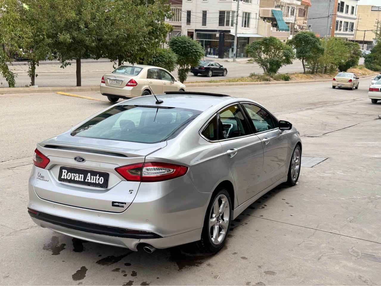 فۆڕت فیوژن مۆدێل ٢٠١٤ 
گێڕو مەکینەی بە شەرت 
سەنەوی تازەیە
٥ بۆ ٦ پارچەی بۆیاخە 
مەکینە دوونیو نیڤا 
ناونیشان سلێمانی 
***********📞 السليمانية, العراق
