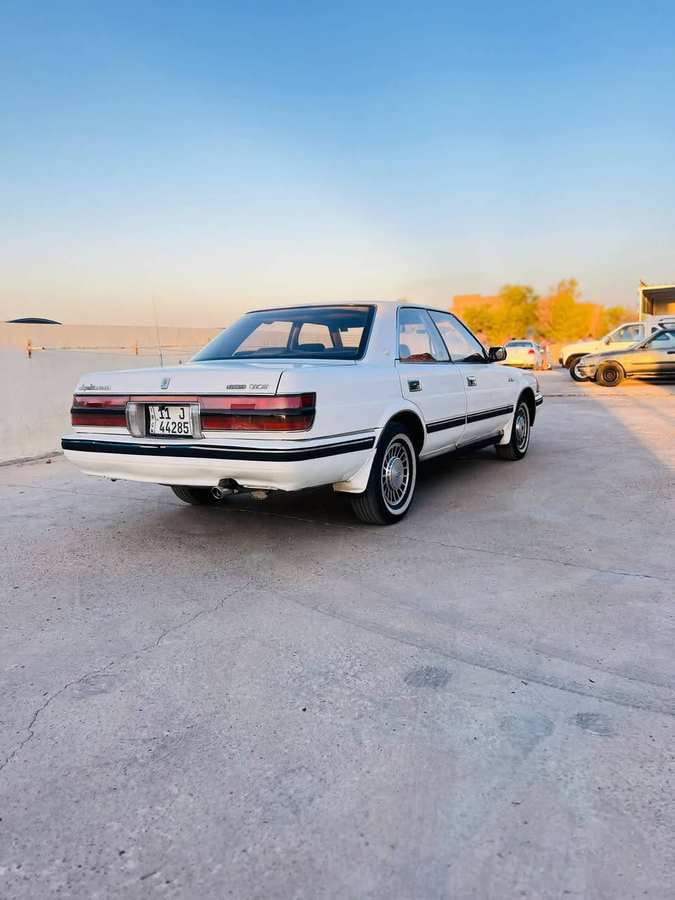 السلام عليكم سياره كراون هارتوب يسار بلادي موديل 1988 محرك كير بطه 2500 شرط تبريد ثلج صدر تايرات كلو نضيف بيها مكانات صبغ بدون دواخل شرط رقم بغداد دولي سنويه 28 مشروع وطني شرط التحويل 
سعر 50 وبيها مجال
اتصال ***********

ملاحضه 
اقساط مابيع وما اجاوب خاص 
مكان السياره الشرقاط المعارض الجديده معرض الحسام
