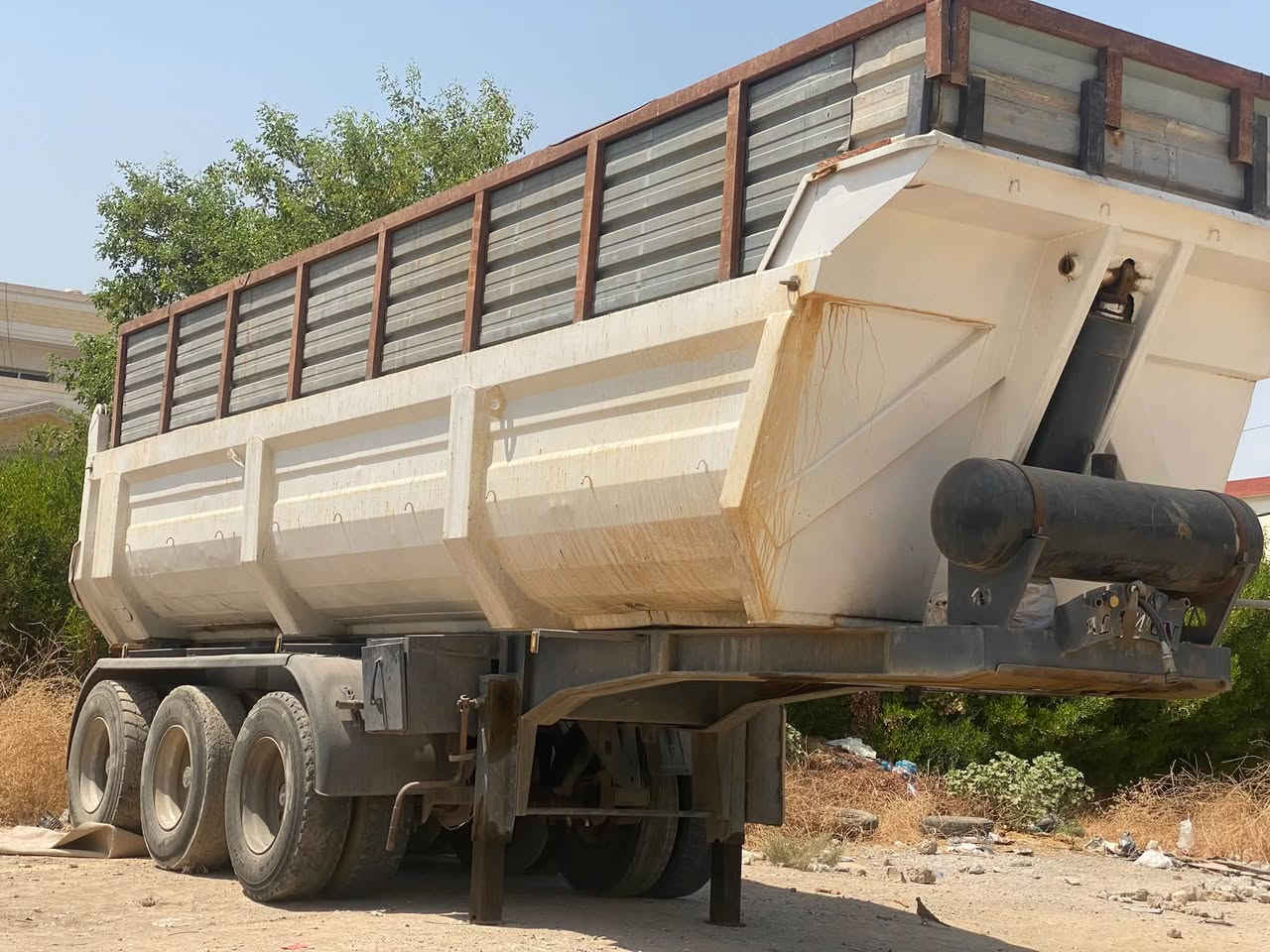 نساف دارا قصاب للبیع
جک کبیر دنکیر ١٦ جک و میلان شرط
***********

