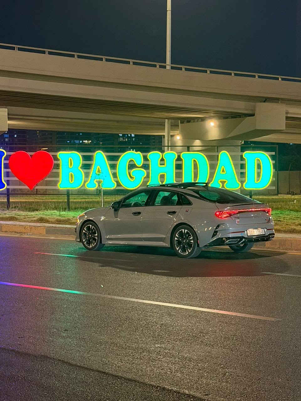 كي فايف وارد امريكي البيع الشراي يتصل وبي خير ويدلل مستعجل علي بيعتهة لوجود ضرف خاص ***********
