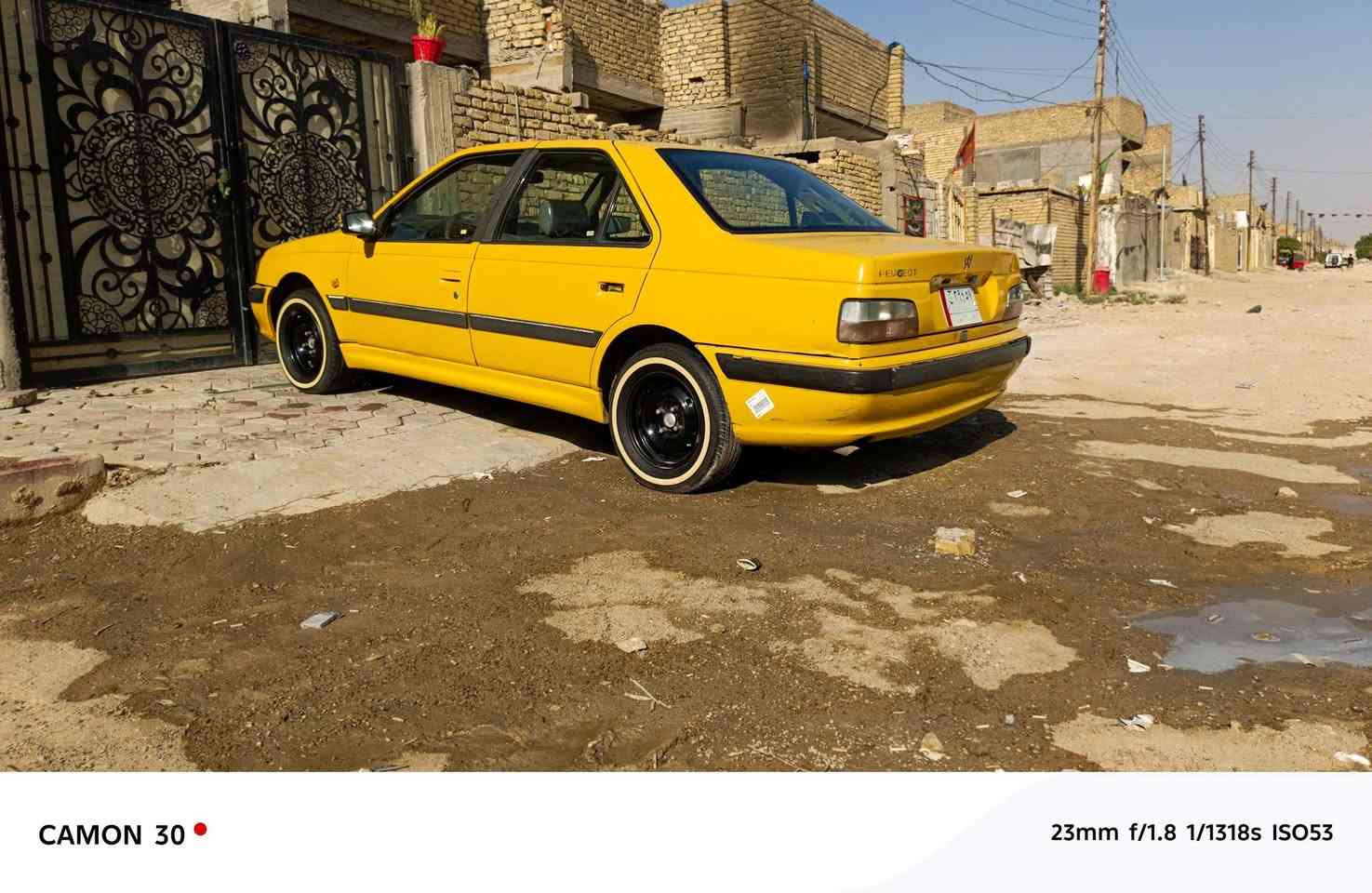 السلام وعليكم سياره البيع بيجو مديل 2015 مكينه فرنسي جديده صار تقريبن شهر من شدديناهة  سياره بلاديهة تخبلل خير سياره ماشين ماملتهة كبل تحول رقم نكليزي جديد  سعره *********** مكاني بغداد
