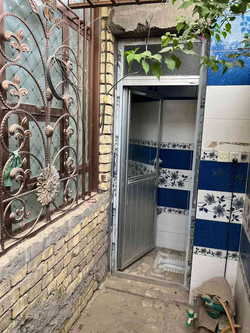 السلام عليكم
بيت للايجار في البلديات الزراعي (ضياء الحلفي) خلف جامع سيد صلاح مساحه ١٠٠ م طابق واحد  بشرط عائله صغيره 
السعر 500 الف 
للتواصل الاتصال على ***********
