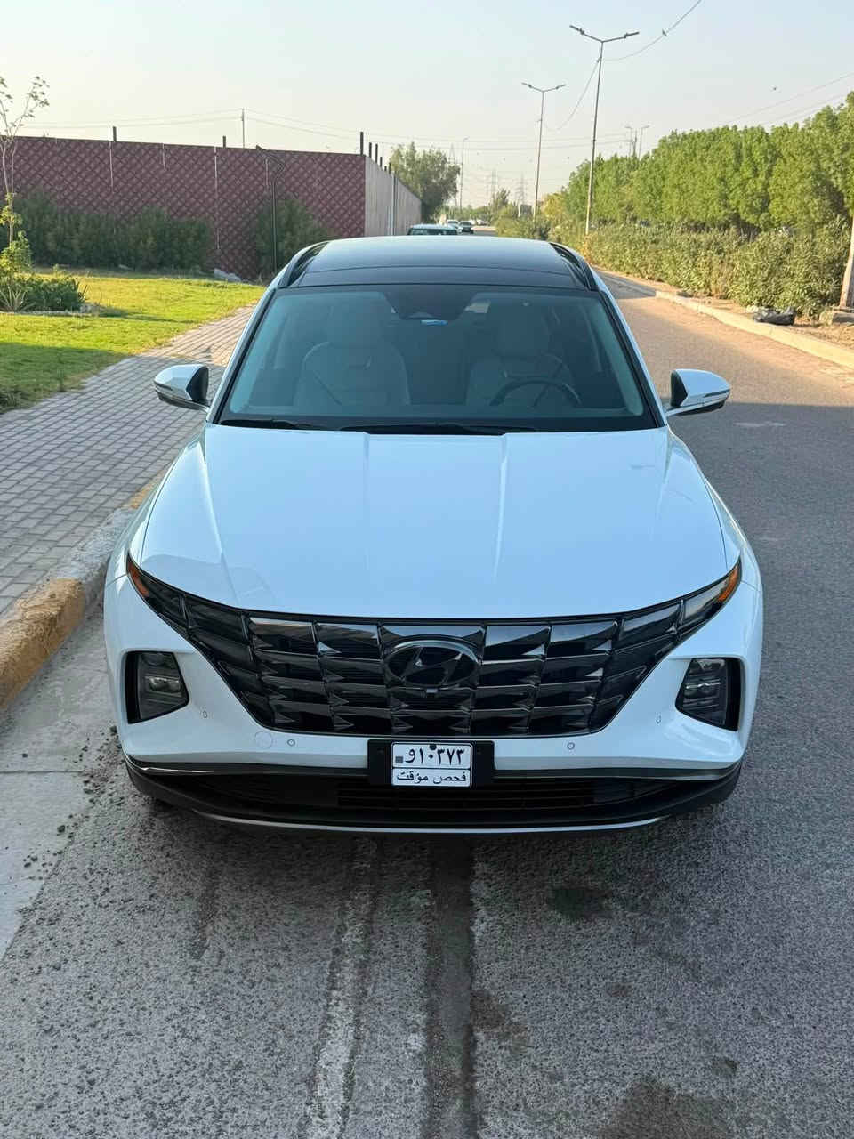 🚗 2024 HYUNDAI TUCSON LIMITED

🛠️ الضرر:  جانبي موضح في الصور
📏 عداد المسافة: 7000 الف مايل (فعلي)
📋 حالة السيارة: تشتغل (Run and Drive)
🔧 حجم المحرك:1.6L– 4 سلندر (هايبرد)
🔍 رقم الشاصي: KM8JECD18RU244474
📍 موقع السياره : بغداد 
للستفسار الاتصال ***********
