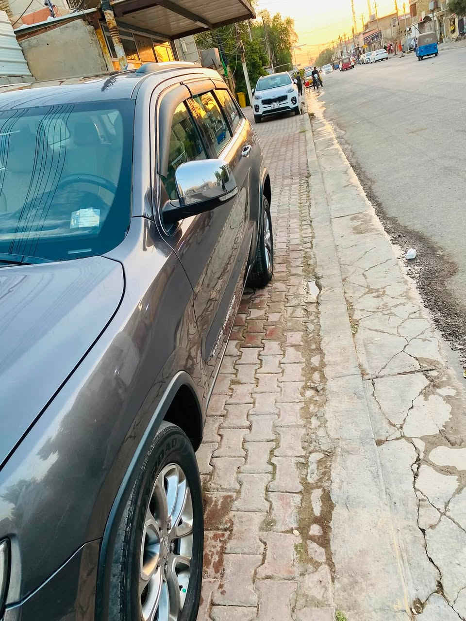 جيب   فئة لمتد خليجي
موديل ١٤ رقم بغداد  

جديد سنوية جديدة

فول السياره 

محرك 3600

فور ويل

دبل اكزوز

بانوراما

كشنات تدفئه تبريد وكهرباء امام وخلفي تتفئة

نظام ميموري خزن لكشن السائق

ستيرن تدفئه 

شفتات بالستيرن

كامره خلفيه دواره

مري قلاب +هيتر بالمري

مري تعتيم ليلا

اًشاير بل مري 

تاير جديد

صدر امامي و خلفي جديد 

بوش فرم ممة جديد 

راديتر مي مكثف جديد 

باتري جديد 

تبريد جديد  

دمام خلفي 

جنطه كهرباء

زراكات بلايت 

بعد بيهه هواي مواصفات

السياره ماناقصها اي شي 

ماشيه.   .171 كم

وقابل لزيادة 

المحرك مفتوح ما عرف شبي من اخذتهه هيج بس خير من الله لا تنقيص ولا خربطة

بيهه صبغ الدعاميه لامامي ونص الخلفيه وبيهه بارد قليل

السعر 210 بيع او مراوس اوباما 12 او 13 ابيض

مكان السيارة الحسينية 

*********** واتساب
