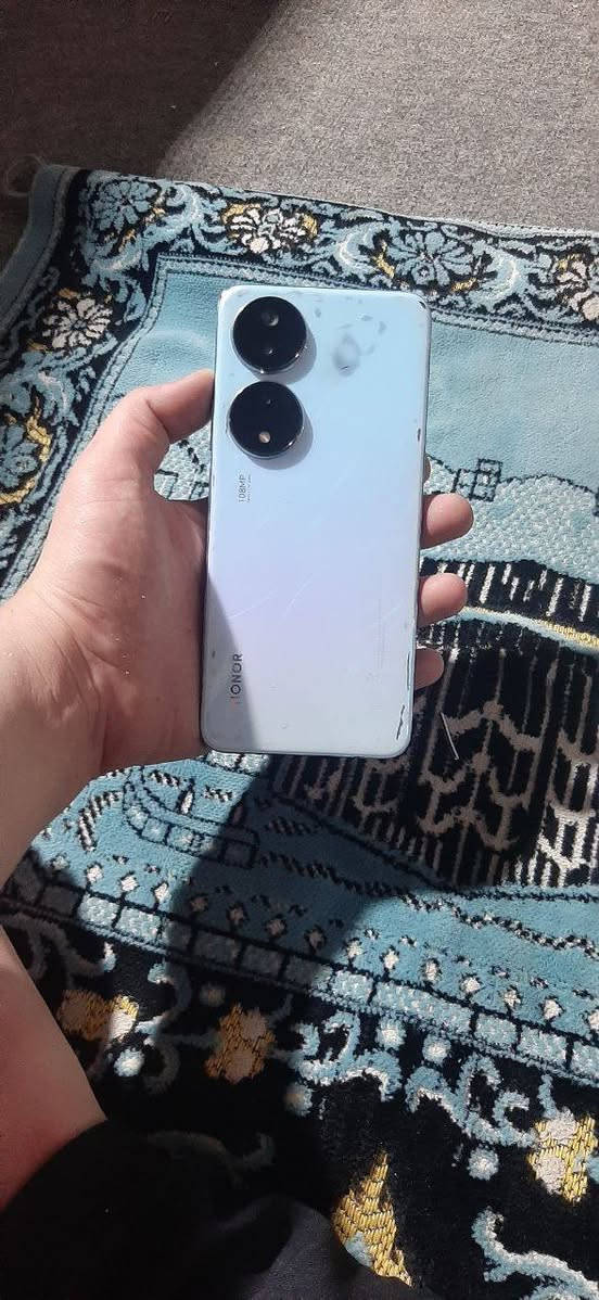 هونر X7b • ٢٥٦/١٢ رام • بطارية ٦٠٠٠