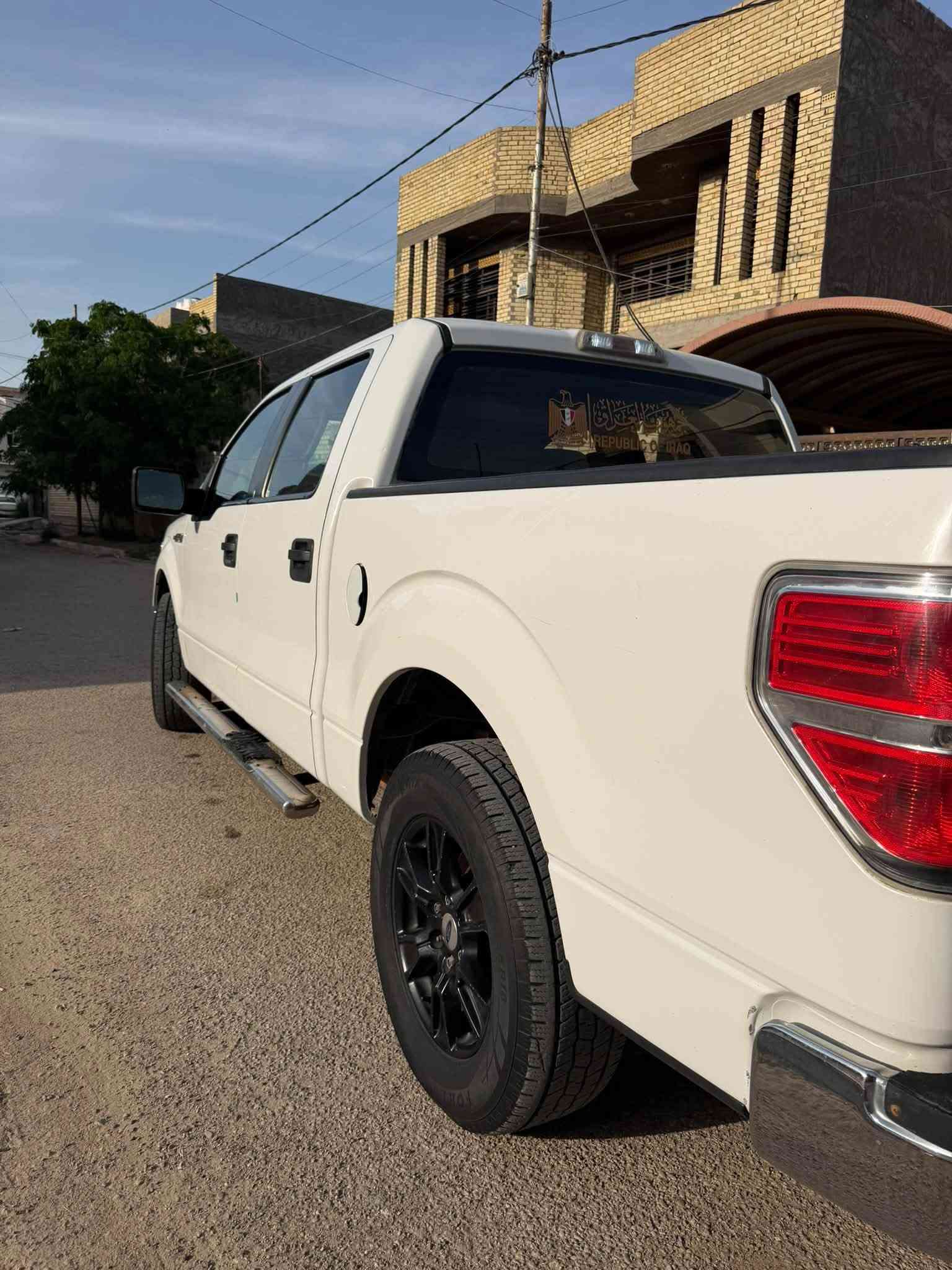 السلام عليكم فورد f150 موديل 2013 خليجي شركه نيفا كفاله عامه كير مكينه صدر كله كفاله تبريد نقص كمبريسر من توكف يبوخ 8سلندر مكينه 5000 السعر (130)للبيع او مراوس وبيها مجال رقم اربيل بسمي السياره للاستفسار اتصل ع الرقم ***********
