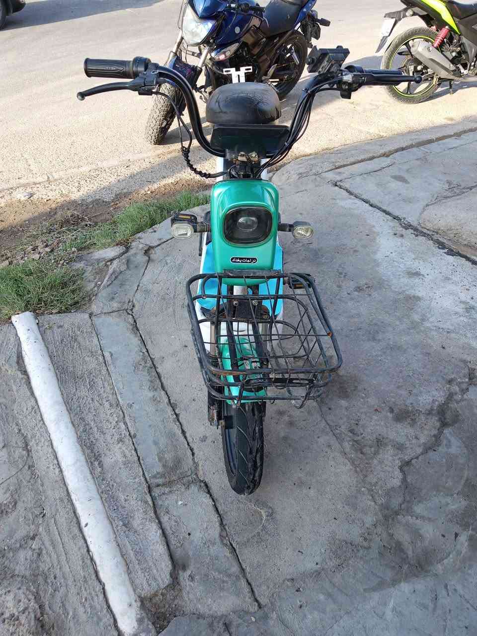سلام عليكم ماطور گشر للبيع السعر80 وبي مجال ***********
