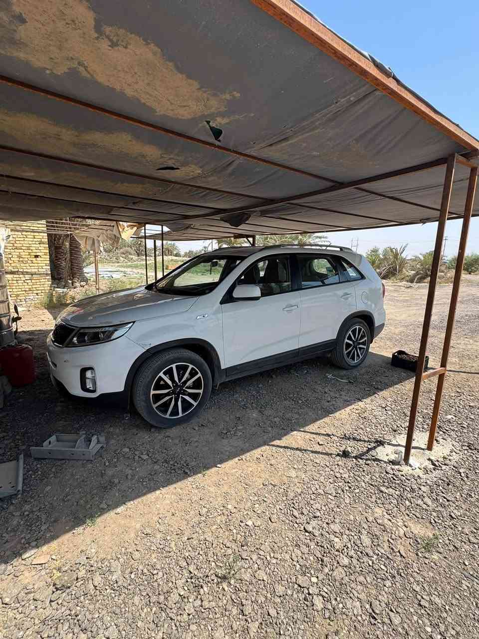 سورنتو موديل ١٤خليجيه مكينه ٤ رقم أربيل تحويل موباشر *********** مكان شوملي سعر ١٤٥ وبيه مجال
