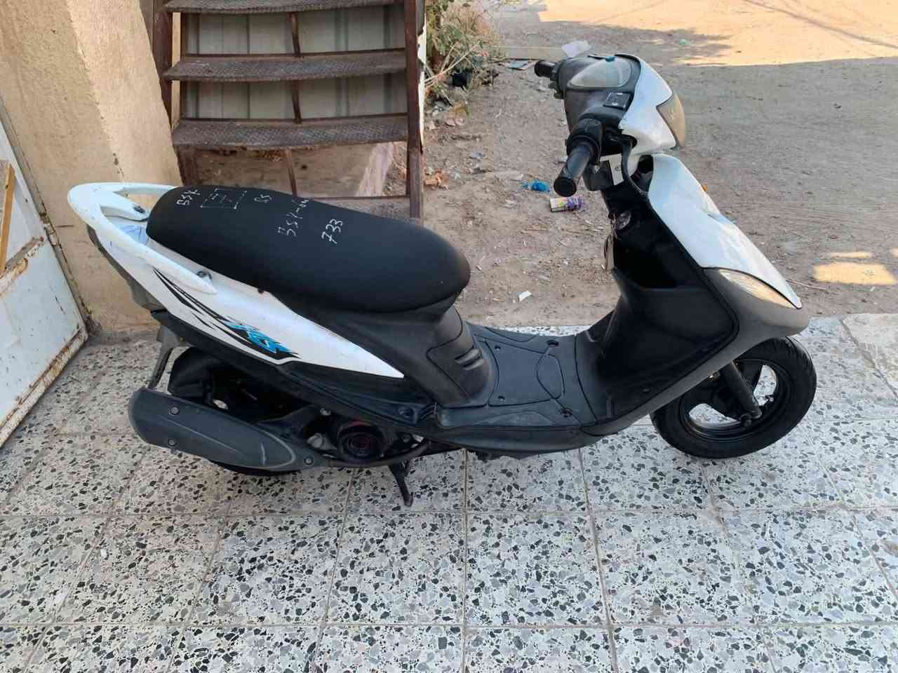 سلام وعليكم حبايب كلبي للبيع دراجه ماكس للبيع داجة جديدة ختم واحد ويه المكينه بلاديه تايرات جدد نكره سلف هندر كله شغال سعر 460بيه مجال بكان دراجة بهرز 
***********
