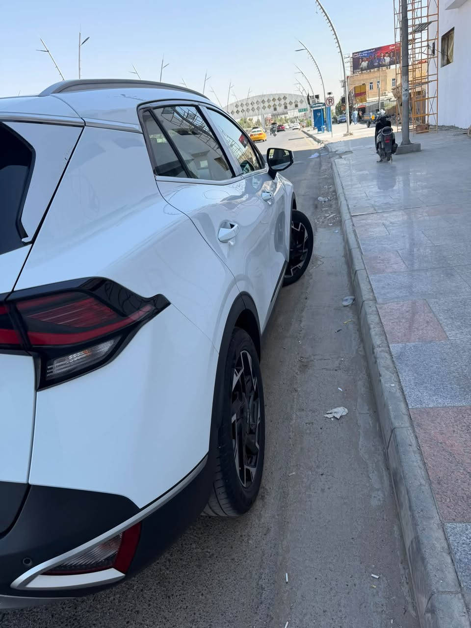السلام عليكم سبورتج 24 خليجي جديده مكفوله ماشيه 28 الف رقم واسط بسمي السعر 213$ (***********)
