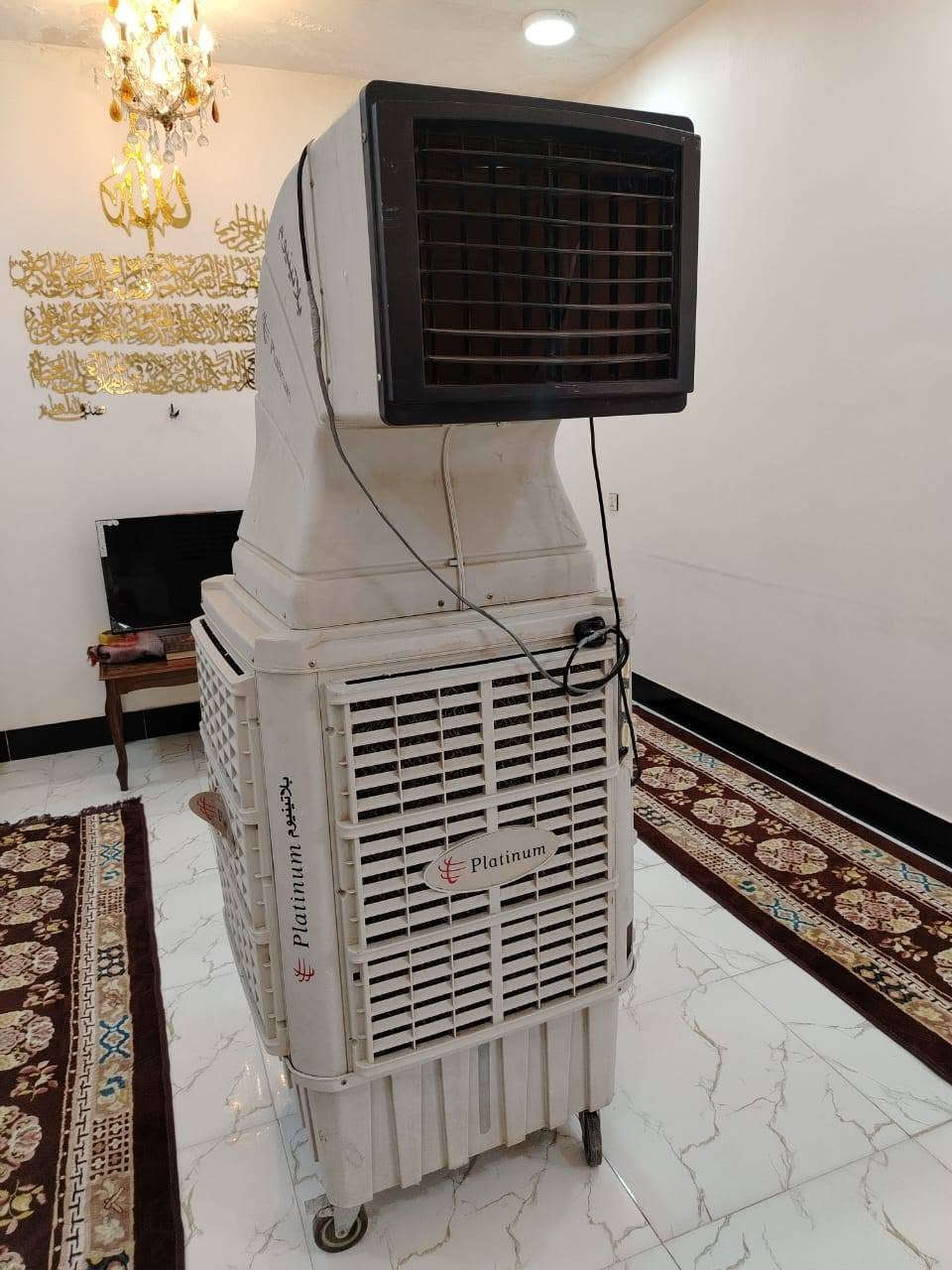 مكلف بلنشر مبردة حجم كبير مستخدمة شهر للبيع مبدل بيها فقط ريشة سعرها  250 اوبيها مجال الاستفسار الاتصال *********** او الخاص
