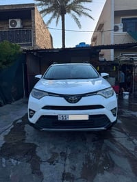للبيع سيارة تويوتا راف فور موديل 2018 رقم بغداد انكليزي وارد امريكي مو...