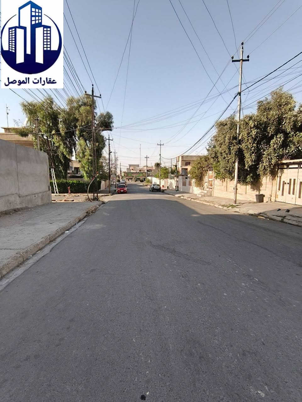 ___ عقارات الموصل الحدباء ___
                 🏠💥 دار للبيع 💥🏠
              💥 موقع الدار حي الرفاعي💥

🔴 مساحة الدار 300 متر
🔴 واجهة 15 متر
🔴 عرض الشارع 15 متر
🔴 موقع ممتاز جدا 
🔴 سند طابو 
        /////////////////////////////////
 لمعرفة السعر والتفاصيل يرجى زيارة المكتب او الاتصال على
 الرقم  ***********

💥 نستقبل جميع طلباتكم وعروضاتكم....
