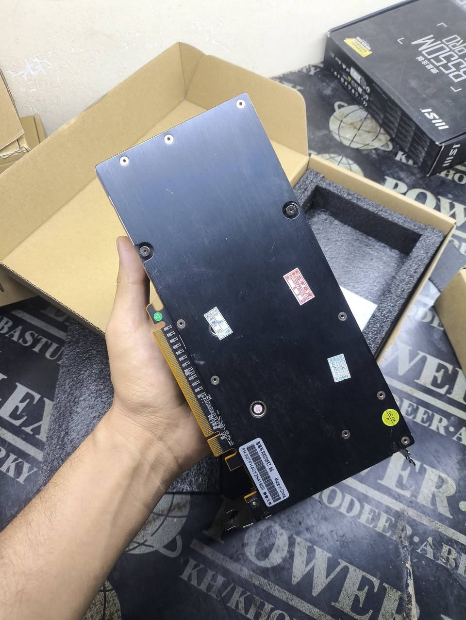 🔥🎮 للي يريد أداء قوي بدون ما يدفع هواي! 🎮🔥

💥 RX 5700 XT 8GB GDDR6
⚡ أداء قوي بالألعاب والبرامج
🎯 مناسب للـ Gaming والمونتاج والتصميم
❄️ متوفر مروحتين و3 مراوح

💰 سعرها منافس كلش 🔥

📞 للحجز والاستفسار:
***********
📲 اتصال أو واتساب

🚀 إذا تدور على كرت قوي بسعر مناسب… لا تفوّت الفرصة!
