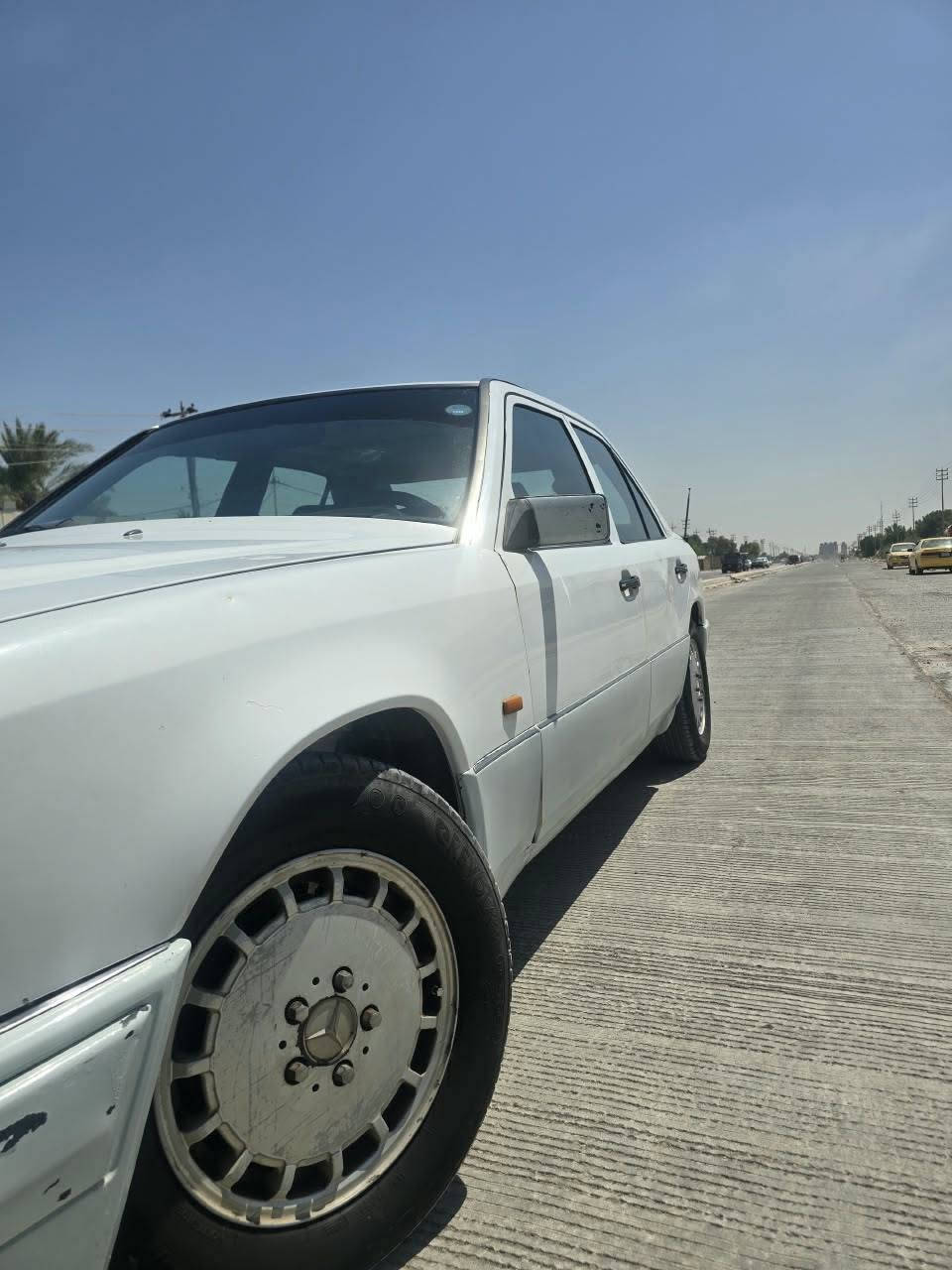 ياالله للبيع فقط بدون مراوس ولا اقساط
مرسيدس دب موديل 1987 رقم دهوك السياره بيها وكاله وسنويه

محوره محرك وكير vvt 2500 مجاول حداديه جديده تخم تاير جديد تبريد شغال ثلج فتحت سقف غرفه نضيفه 

شاشه ايباد 

السعر 38 وبيها مجال بسيط مكاني النجف الاشرف الرقم للاستفسار 

***********

